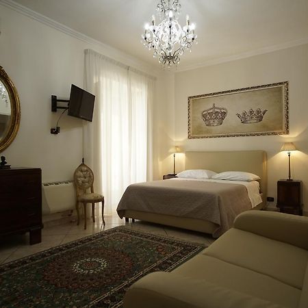 La Piccola Reggia Bed and Breakfast Caserta Esterno foto