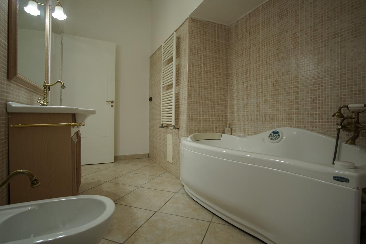 La Piccola Reggia Bed and Breakfast Caserta Esterno foto