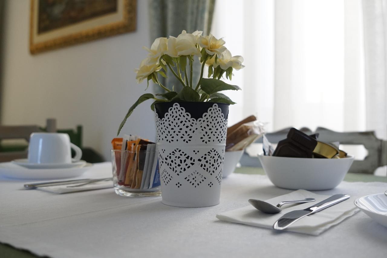La Piccola Reggia Bed and Breakfast Caserta Esterno foto