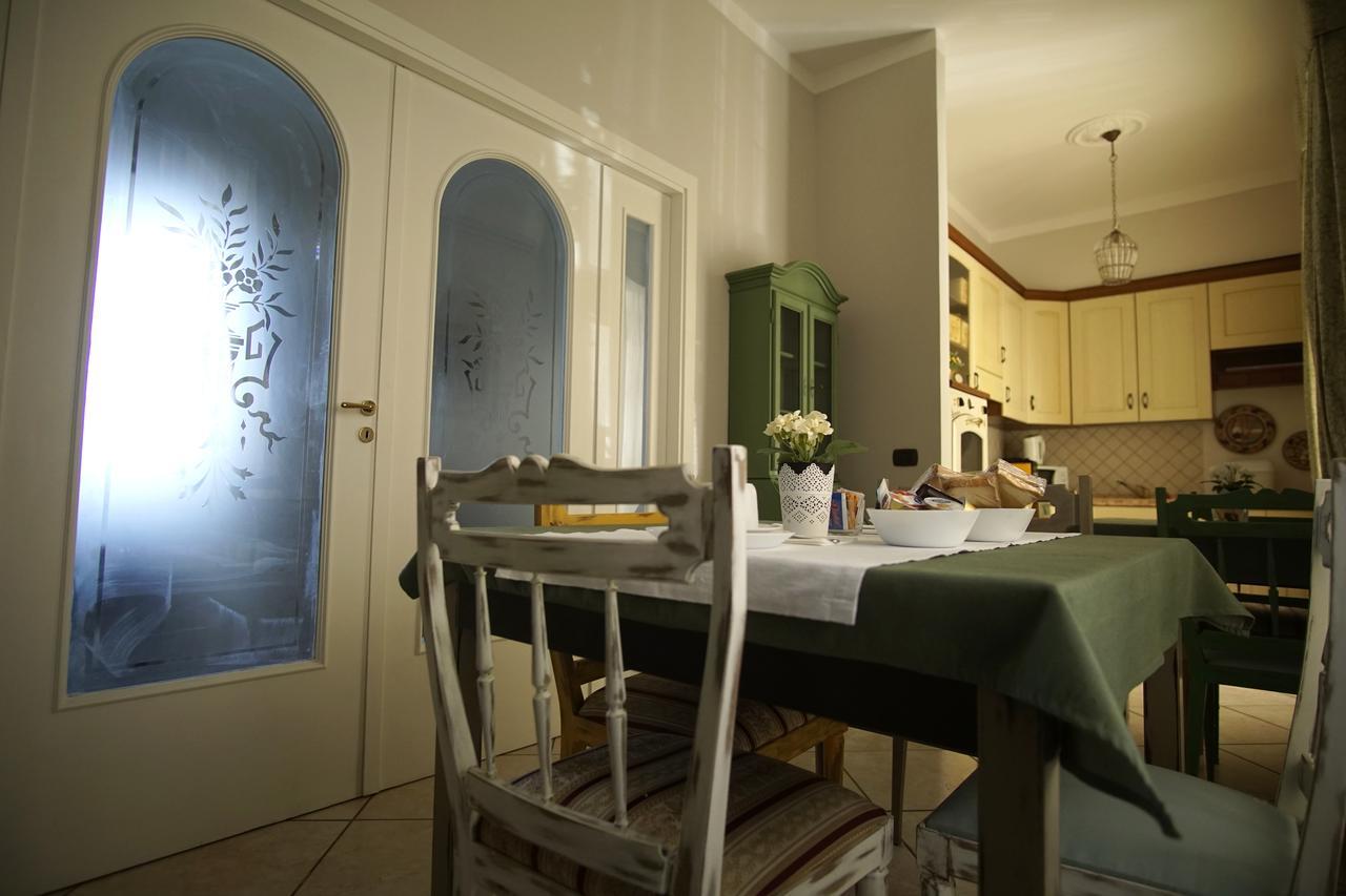 La Piccola Reggia Bed and Breakfast Caserta Esterno foto
