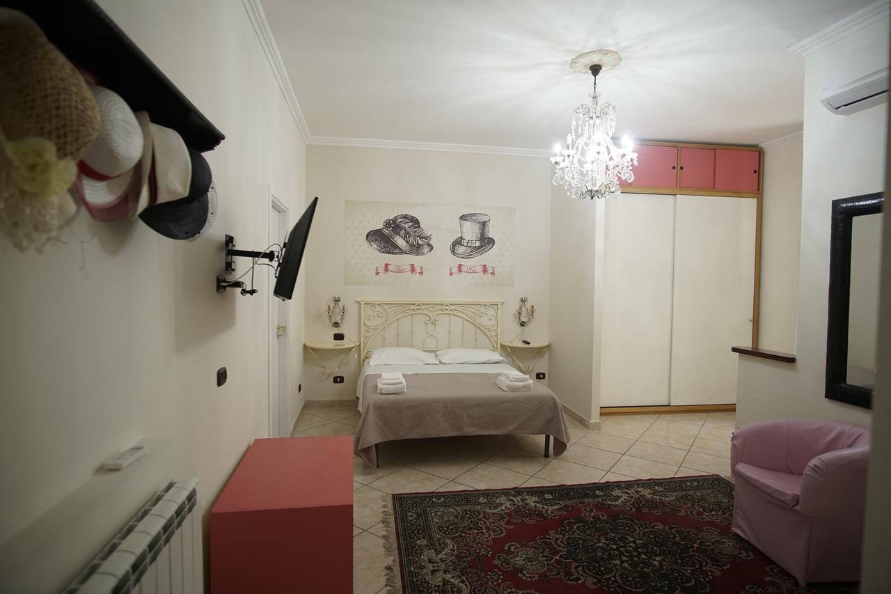 La Piccola Reggia Bed and Breakfast Caserta Esterno foto
